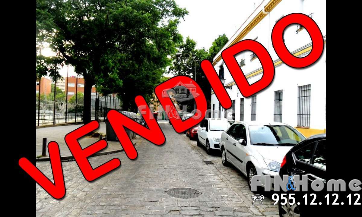 Inmobiliaria FIN&Home Alfarería-Vista-Calle-MARCA-VENDIDO VIVIENDA REFORMADA EN CALLE ALFARERIA - TRIANA Inmobiliaria FIN&Home Alfarería-Vista-Calle-MARCA-VENDIDO VIVIENDA REFORMADA EN CALLE ALFARERIA - TRIANA