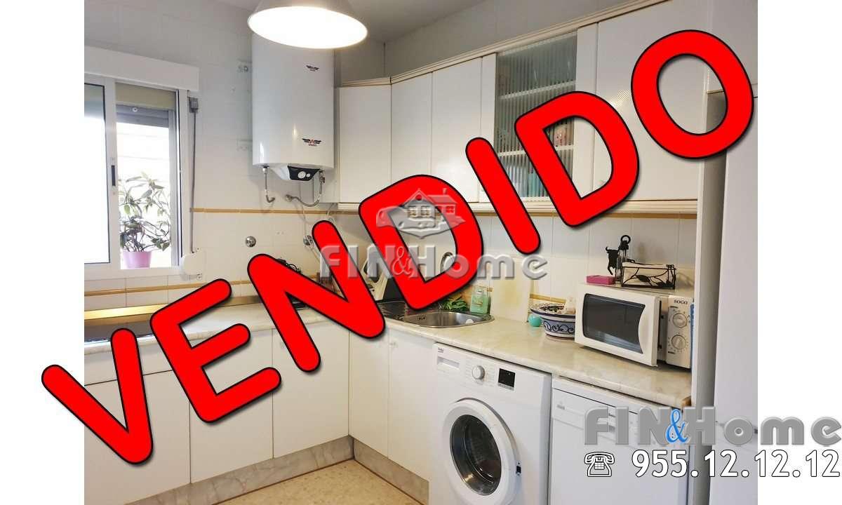 Inmobiliaria FIN&Home FH03574-ARNAO-DE-FLANDES-COCINA-M-M-VENDIDO DUPLEX EN TRIANA PERFECTO PARA ENTRAR A VIVIR Inmobiliaria FIN&Home FH03574-ARNAO-DE-FLANDES-COCINA-M-M-VENDIDO DUPLEX EN TRIANA PERFECTO PARA ENTRAR A VIVIR